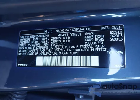 2021 Volvo Xc60 T5 Momentum z USA, uszkodzony, nr VIN YV4102DK2M1846512